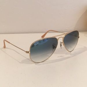 Blue gradient ray-ban aviators